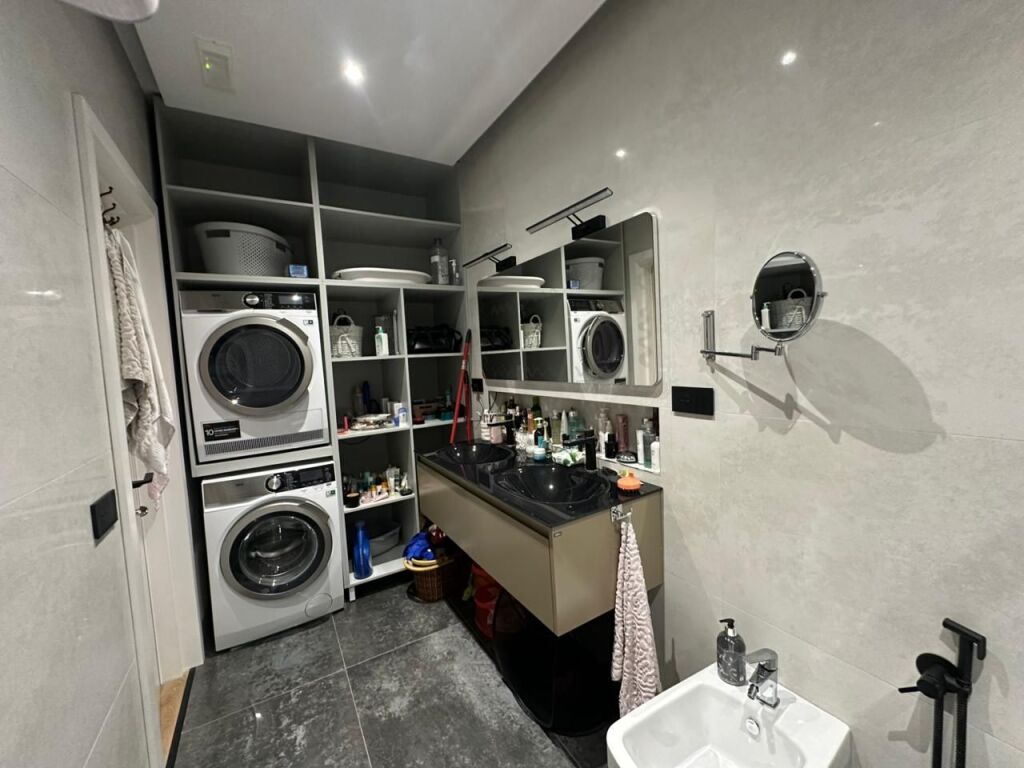 Affittasi 2+1 a Shallvaret