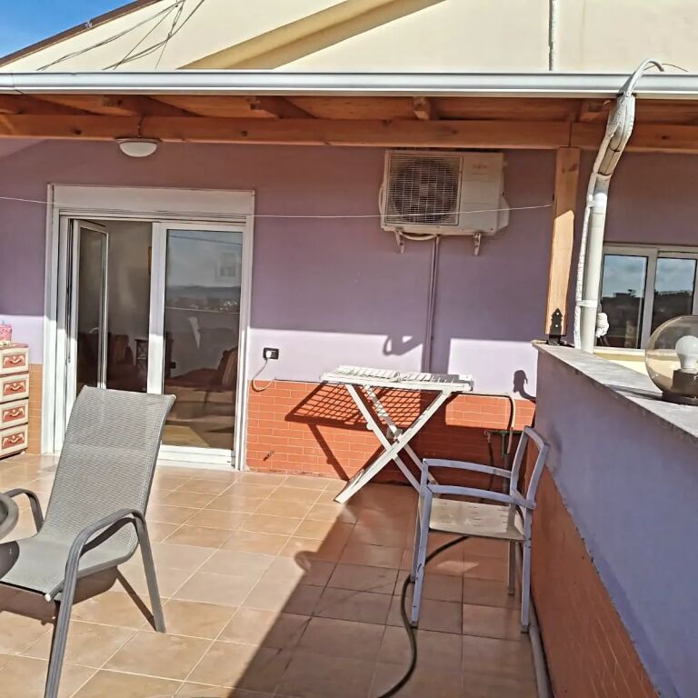 Shitet Apartament 2+1 +2+50m2 verande– Ish Uzina e Traktorëve