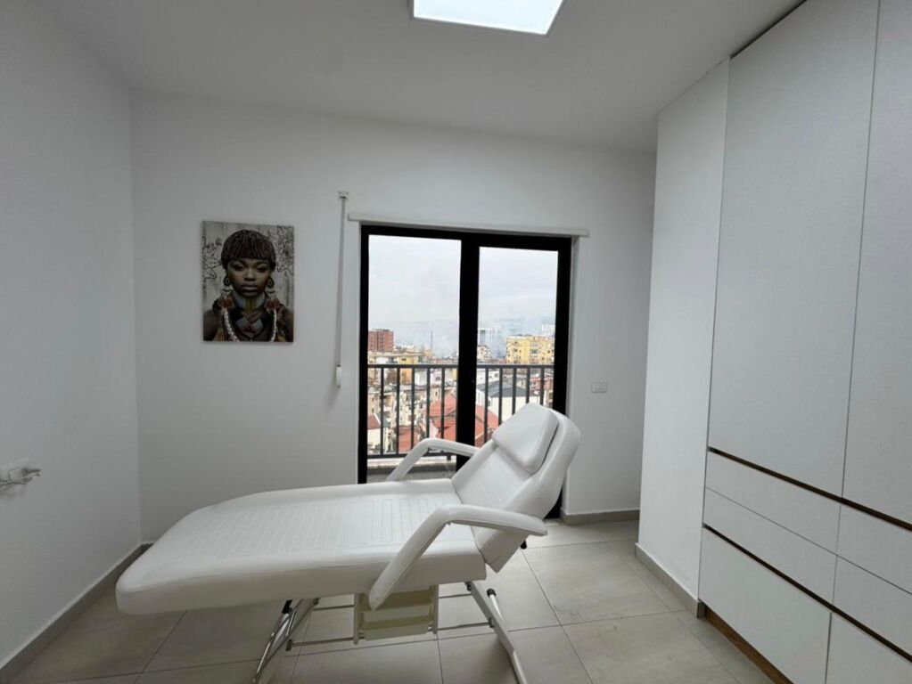 Apartament 3+1+2 ne Shitje , Prane Viles Gold