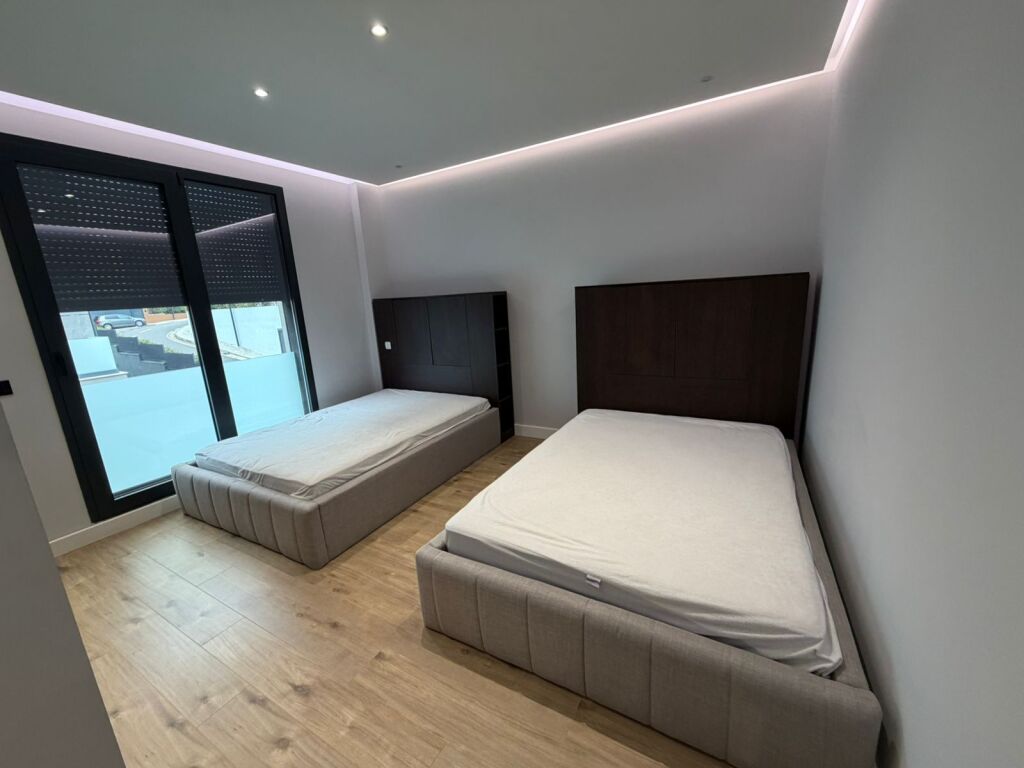 JEPET ME QIRA APARTAMENT 2+1+2+Parkim