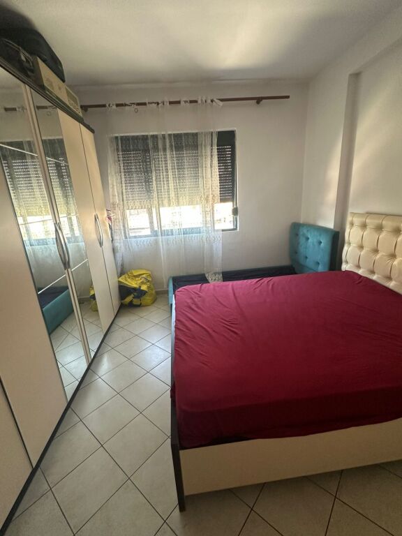 Apartament 1+1, Kombinat!