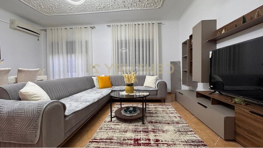 Apartment 2+1 for rent at the entrance of Don Bosko, near Bar Artistit!