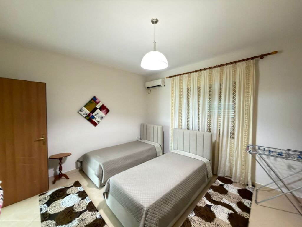 ‼️ Apartament 2+1+2 parkime me qira tek Rr Elbasanit pranë Ambasadës Turke‼️