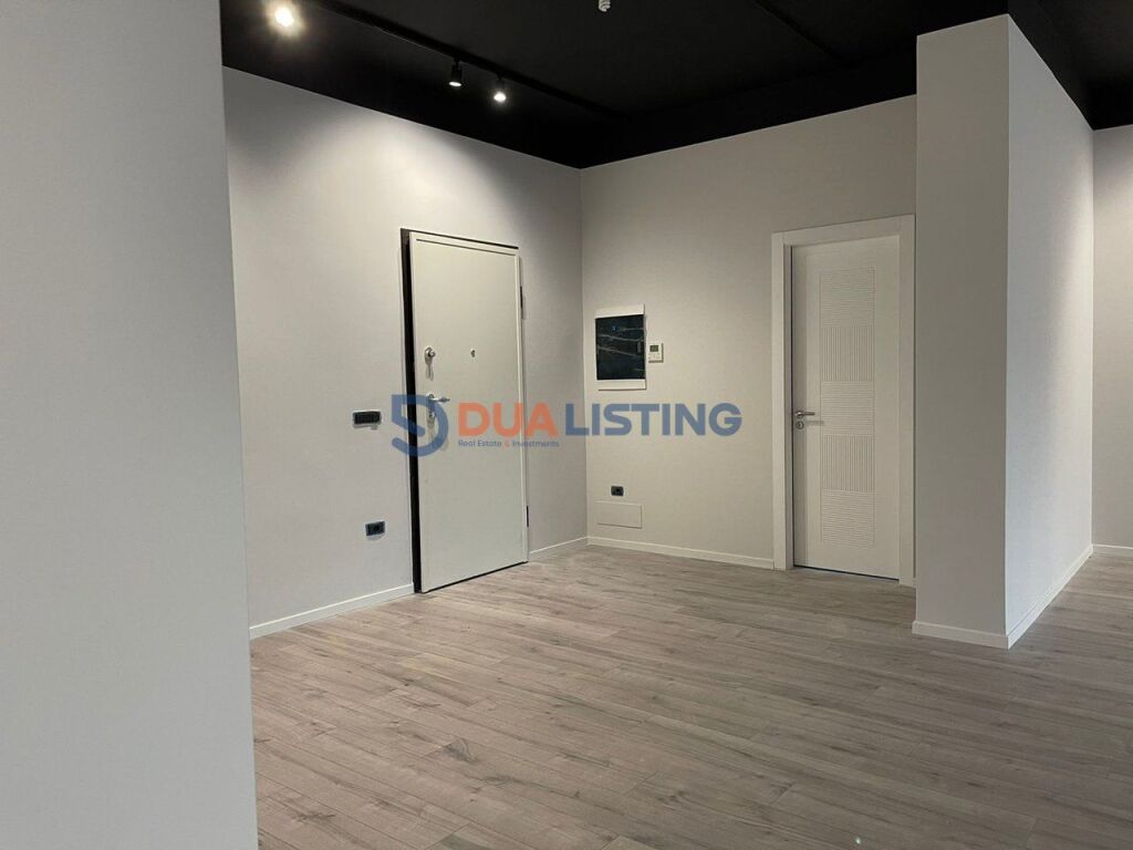 Locale Commerciale in Vendita – Posizione Premium 📍 Viale Giovanna d’Arco (vicino al Ministero degli Esteri)