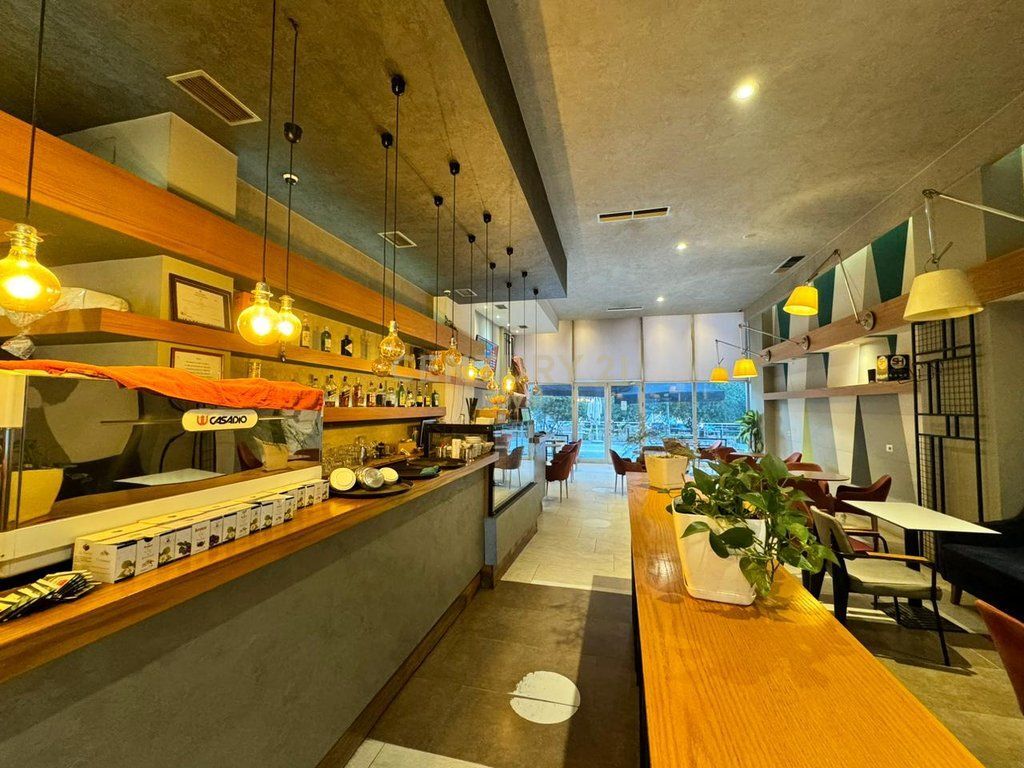 Shitet njesi biznesi ne zonen e Astirit (bar/lokal ne pune)
