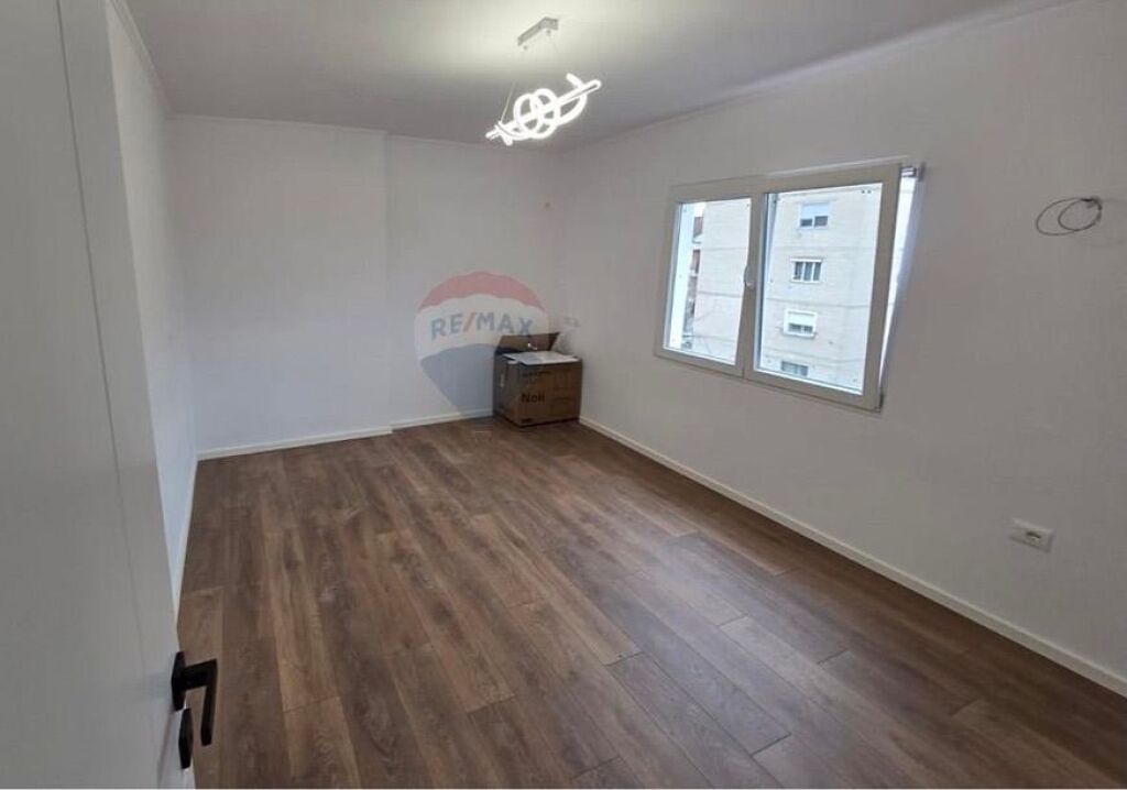 Apartament 1+1 ne shitje ne Ali Demi ID: 530181003-455