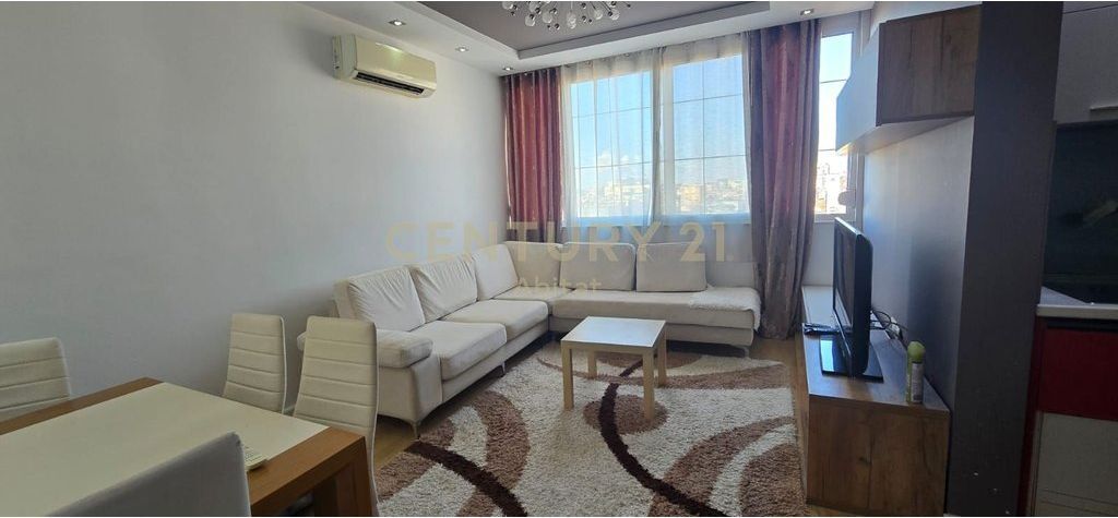 APARTAMENT 2+1 ME QIRA TEK ALI DEMI