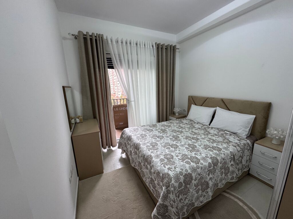 Apartament 1+1 per qira tek rr Bedri Karapici
