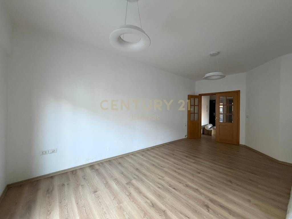 AFFITTASI APPARTAMENTO 3+1 IN CENTRO