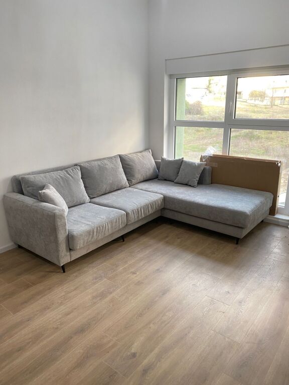 Ofrohet apartament 1+1 per qera ne ali dem