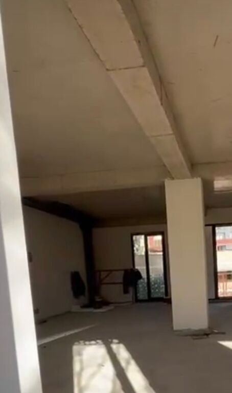 SHITET ZYRE 230 M2 VASIL SHANTO 1.035.000 EURO