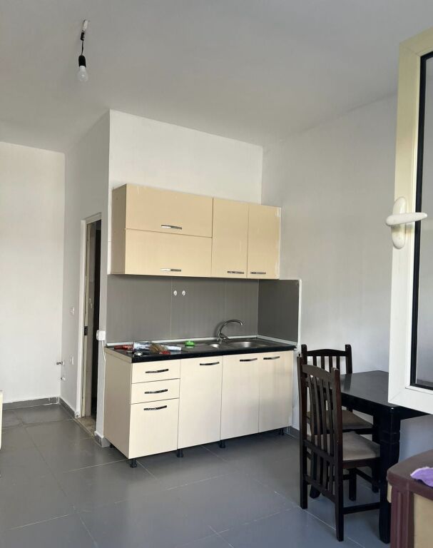 GARSIONERE 20000 LEKE.ASTIR