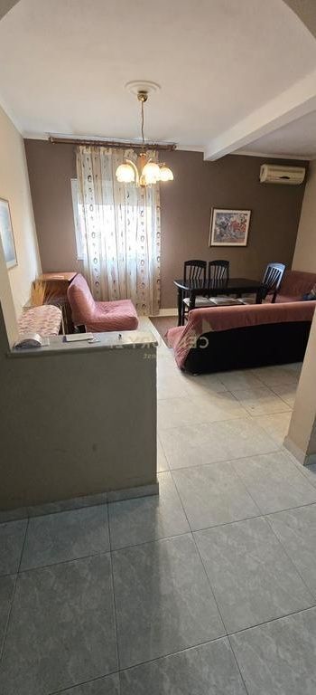 Apartament 3+1 ne shitje prane rruges Mine Peza