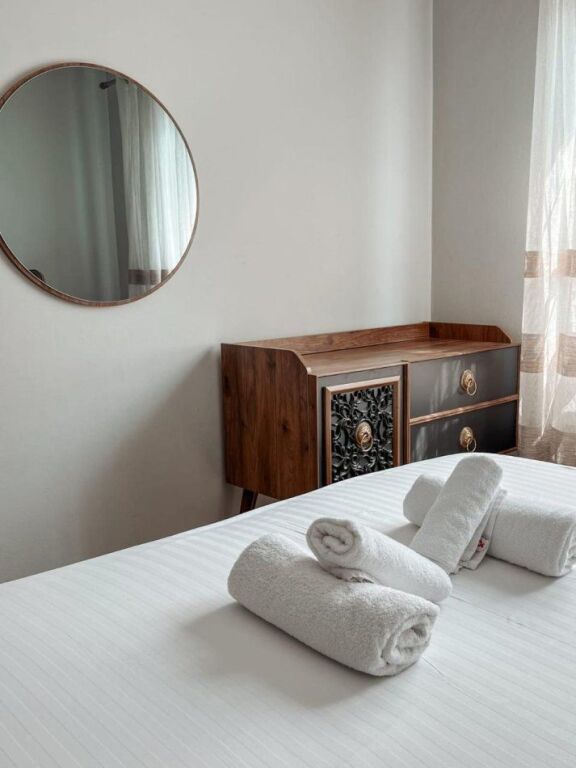 🏠Jepet me Qera Apartament 1+1 ne 5 Maj,pas Concordit