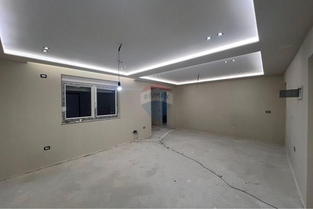 Apartament - Për Shitje - Ambasada Amerikane, Tiranë