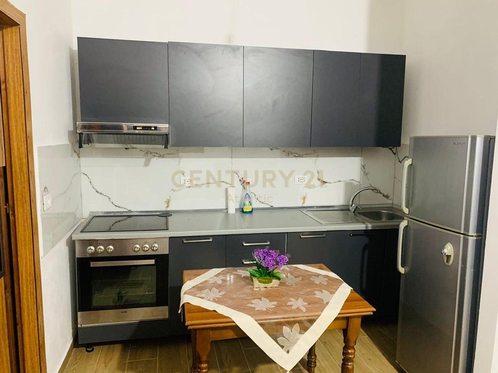 APARTAMENT 2+1 ME QERA TEK ROYAL GAZ, ISH KENETE