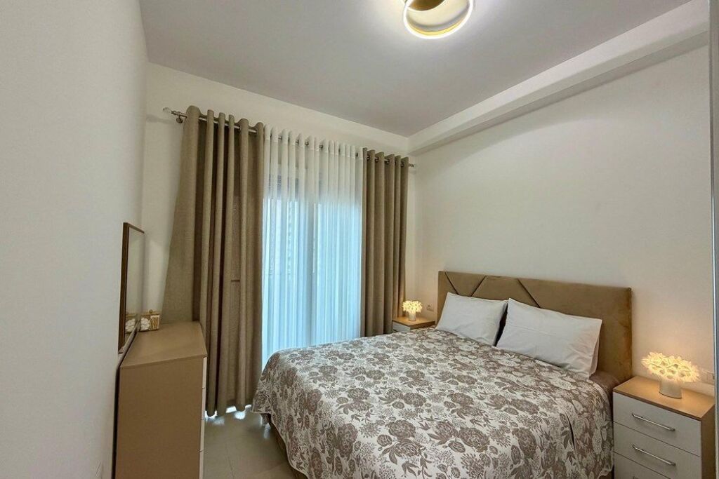 APARTAMENT 1+1 PER QIRA