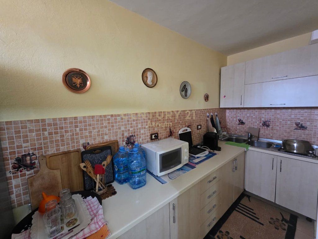 SHITET APARTAMENT 2+1 NE ZONEN E OXHAKUT