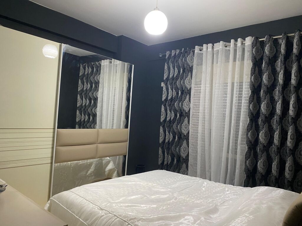 🏡✨ APARTAMENT 2+1 ME QIRA – PRANË BASHKISË, VLORË