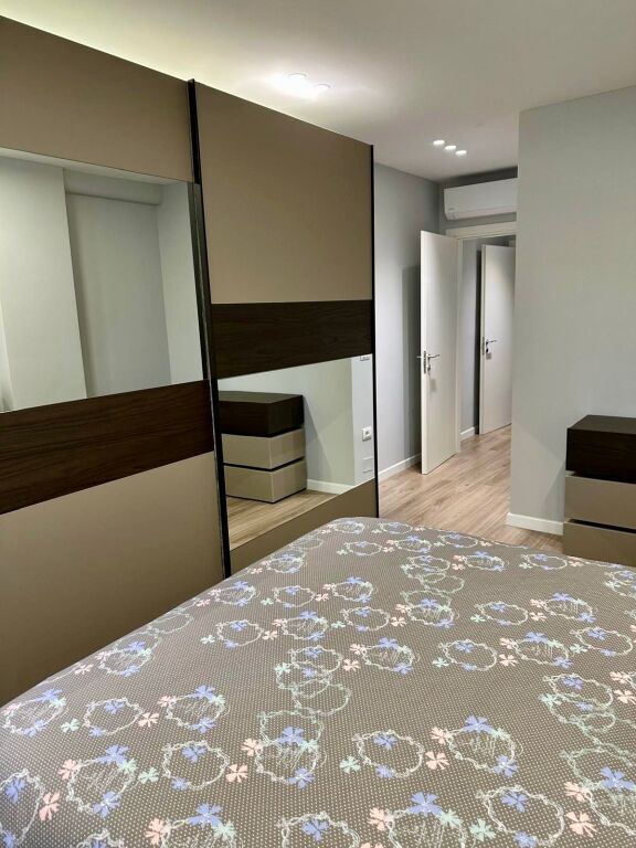 📣Apartment 2+1 for Rent with Parking 📍"Kuqe" School 🛣️ "Qemal Stafa" Street ✨