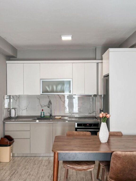 🏠Jepet me Qera Apartament 1+1 ne 5 Maj,pas Concordit