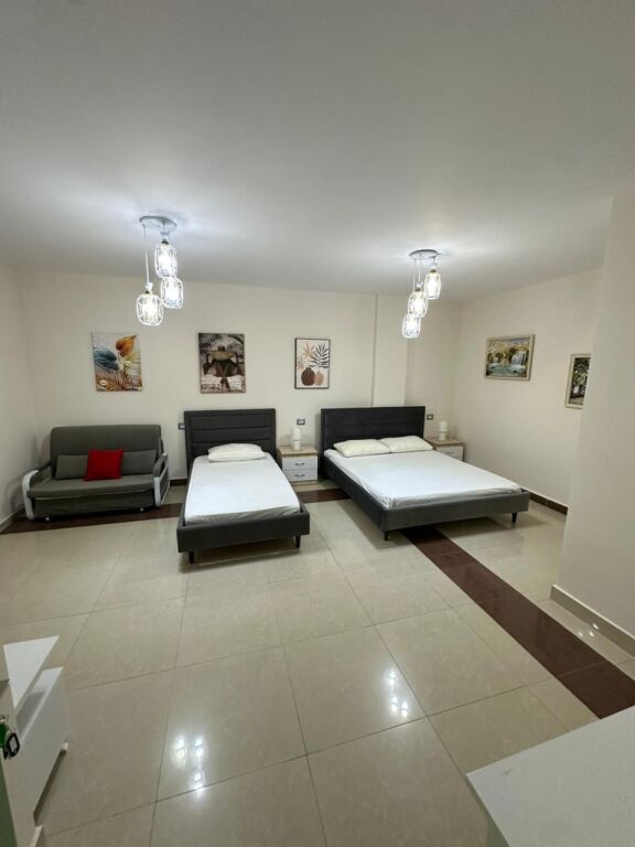 JEPET ME QERA KATI I DYTE I NJE VILE PRIVATE 1+1+2 PRANE SPITALIT,DURRRES