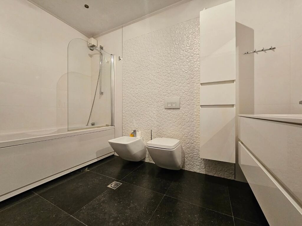 For sale 3+1+2 + veranda opposite Delijorgji