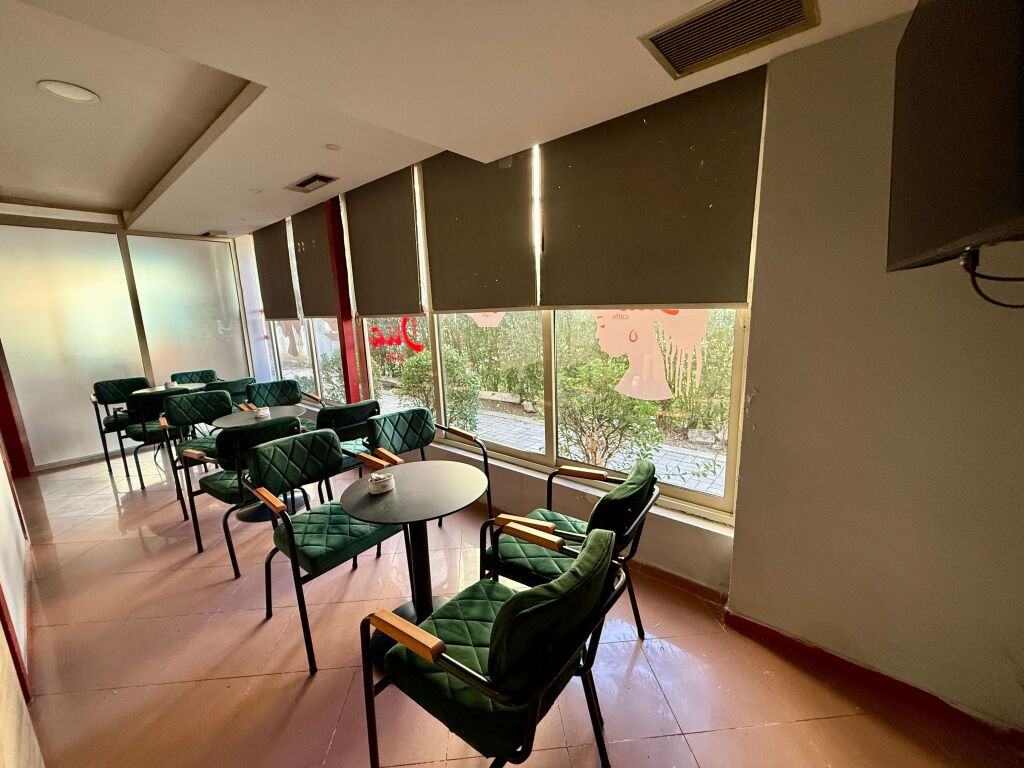 Business Premises ~ Kamez