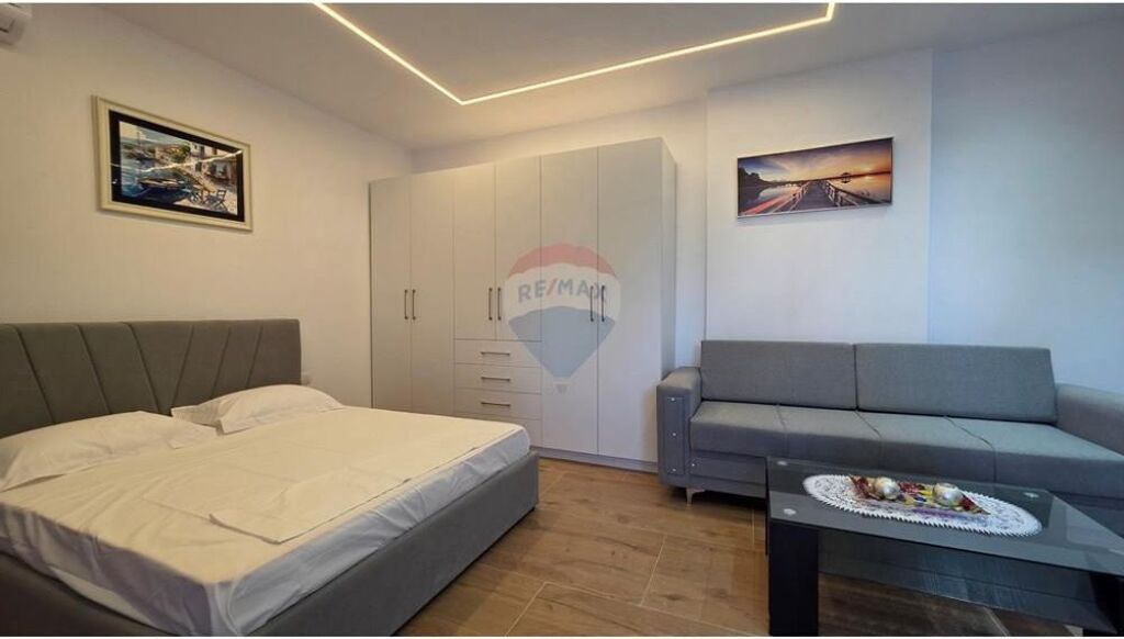 GARSONIERE MODERNE ME QERA NË VLORË