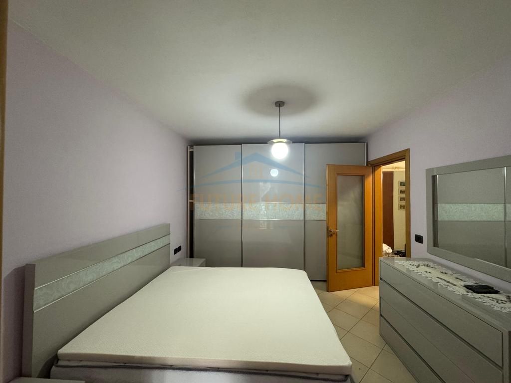 Qera , Apartament 2+1 , Rruga e Durresit , Tirane