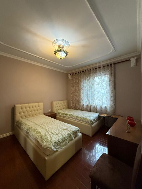 Bllok - For rent 2+1+2 above Juna