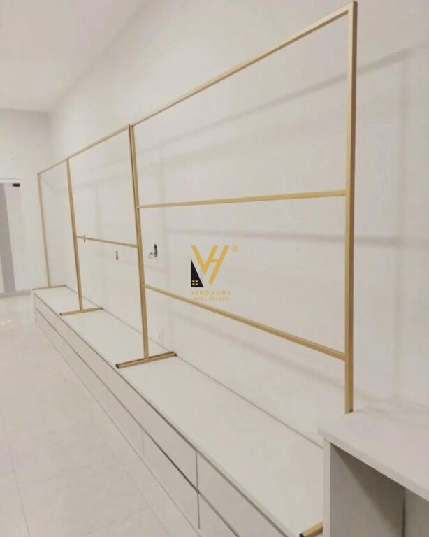 AFFITTASI NEGOZIO 80 M2 IN VIA 21 DICEMBRE 610.000 LEKE