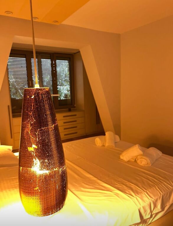 Apartament 2+1, Qender!