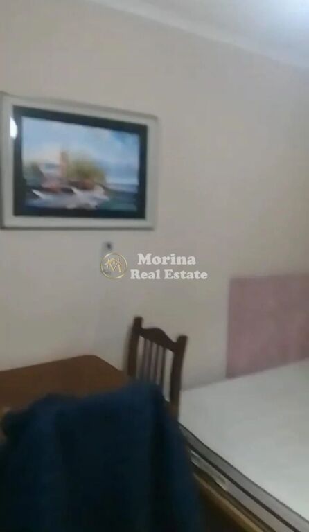 Qera | Garsoniere | Shkolla e Bashkuar | 350 €/muaj