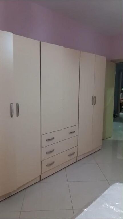 🏢Yzberisht,Pallatet E88 jepet me qera apartament ,2+1+2,i mobiluar 50,000Leke