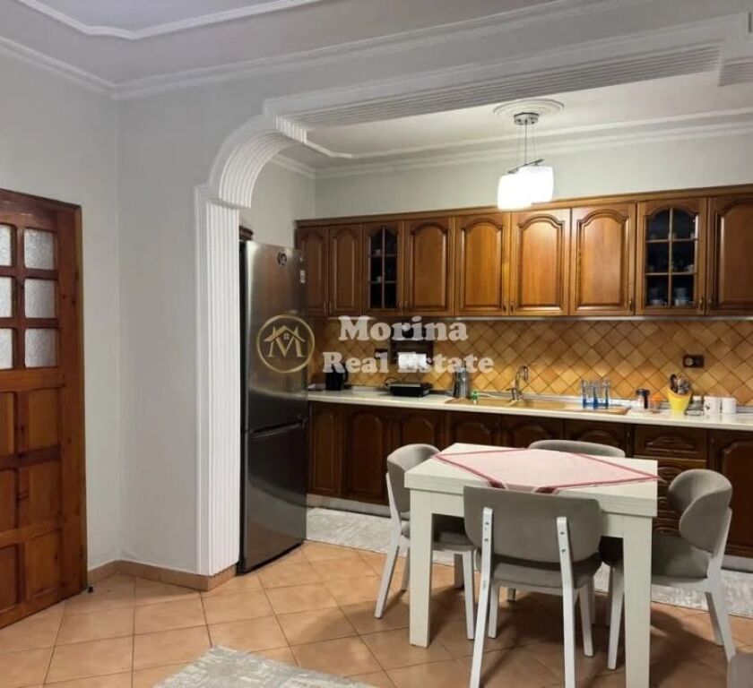 Qera | Shtëpi private 2 + 1 | Rruga Hava Murati |Allias / 650 €/muaj