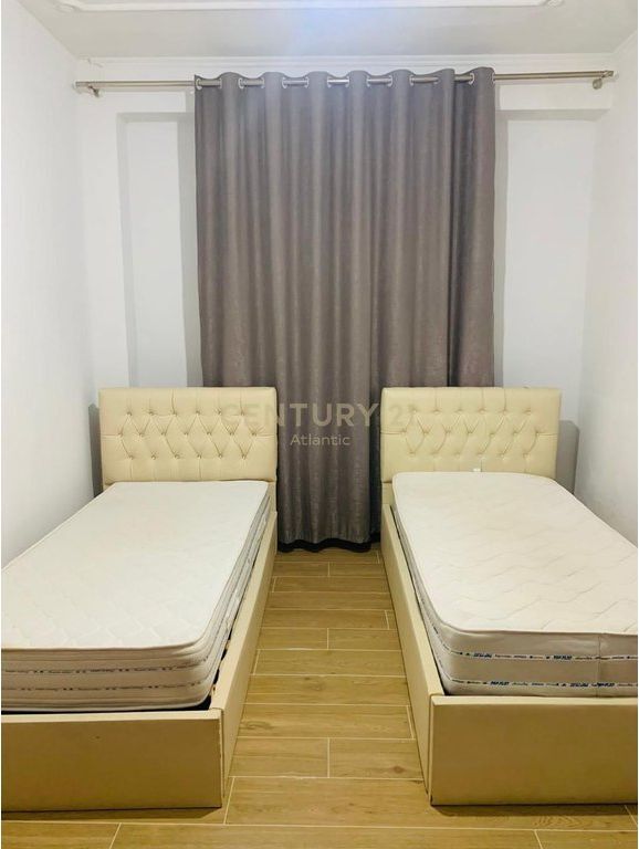 APARTAMENT 2+1 ME QERA TEK ROYAL GAZ, ISH KENETE