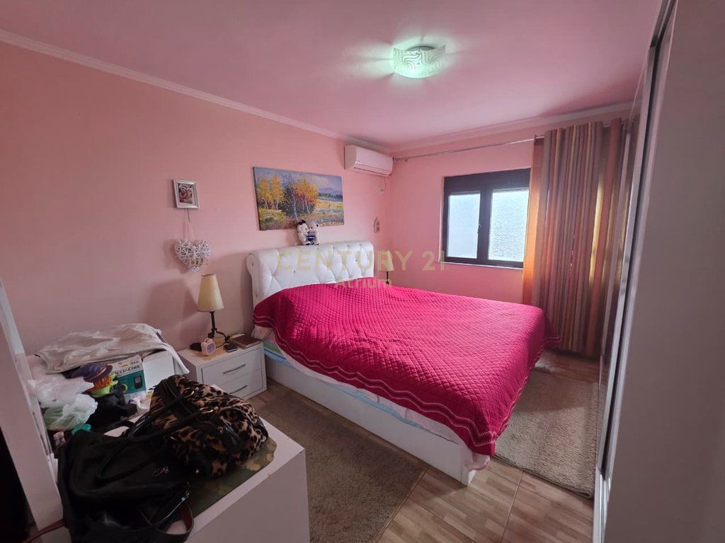 SHITET APARTAMENT 2+1 NE ZONEN E OXHAKUT