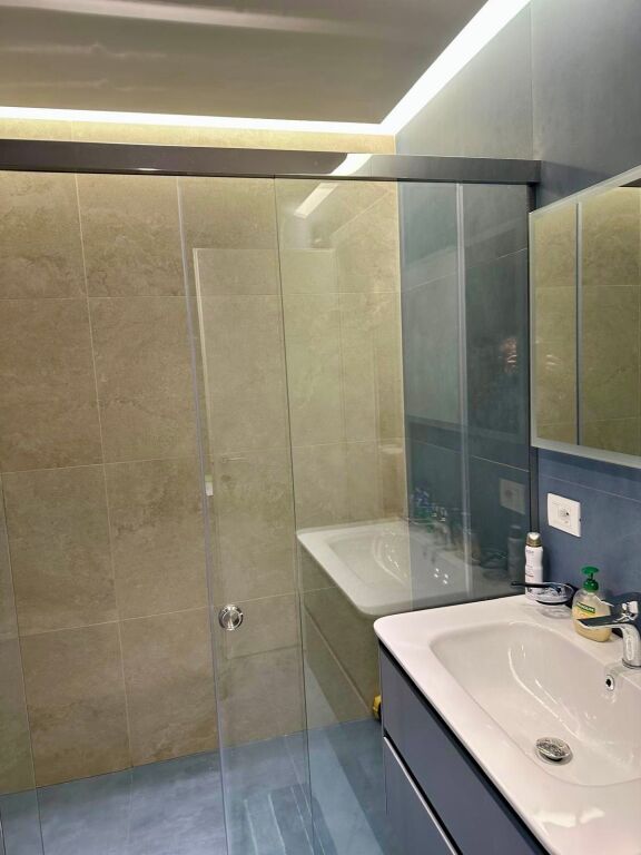 📣Apartment 2+1 for Rent with Parking 📍"Kuqe" School 🛣️ "Qemal Stafa" Street ✨