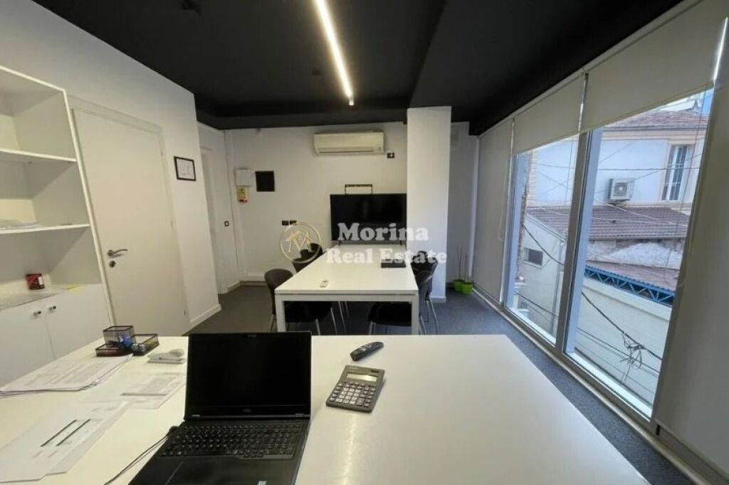 Qera | Ambjent Biznesi | Pazari i Ri | 1100 €/muaj