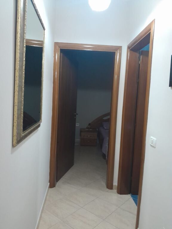 Apartament me qera