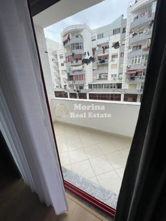 Affitto | Appartamento 1 + 1 | Via Kastriotët, Incrocio di Kamza | 400 €/mese