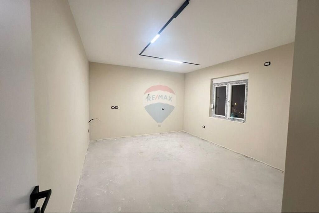 Apartament - Për Shitje - Ambasada Amerikane, Tiranë