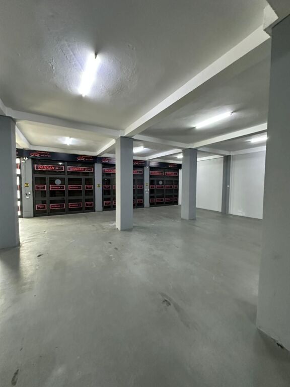 JEPET ME QERA AMBIENT BIZNESI PRANE SPITALIT ,DURRES