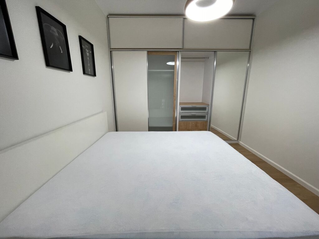 Qera, Apartament 1+1+Post Parkimi, Rruga e Kosovarëve, Tiranë 1,200 €
