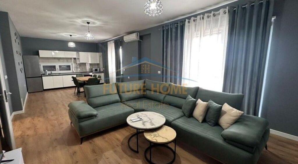 Qera,Apartament 2+1+2+Post Parkimi,Kopshti Botanik,Tiranë