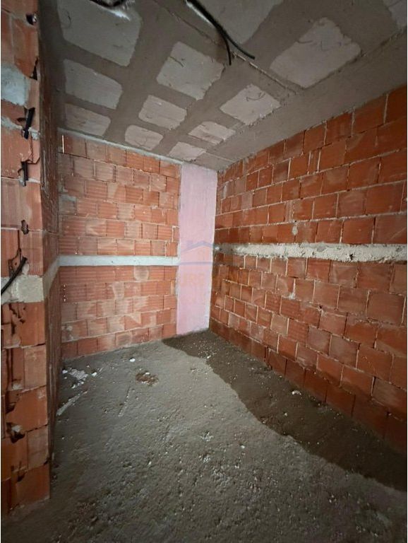 For sale, Apartment 2+1+2, Aviation Field, Tirana