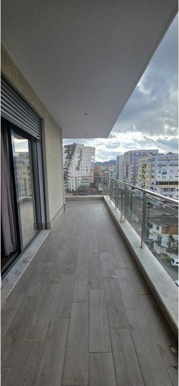 21 Dhjetori, Ish Parku! Ofrojmë për qira Apartament 2+1+2 te "Rezidenca Alba"!