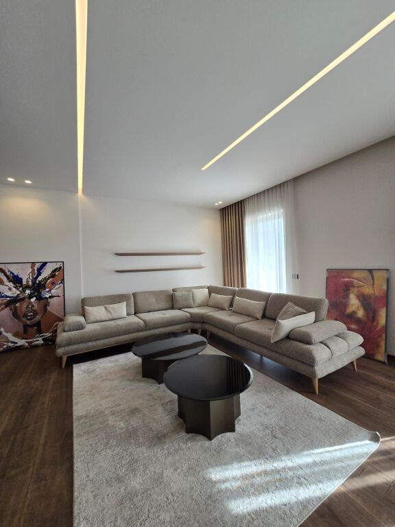 Apartament luksos 2+1+2 +depo +post parkimi