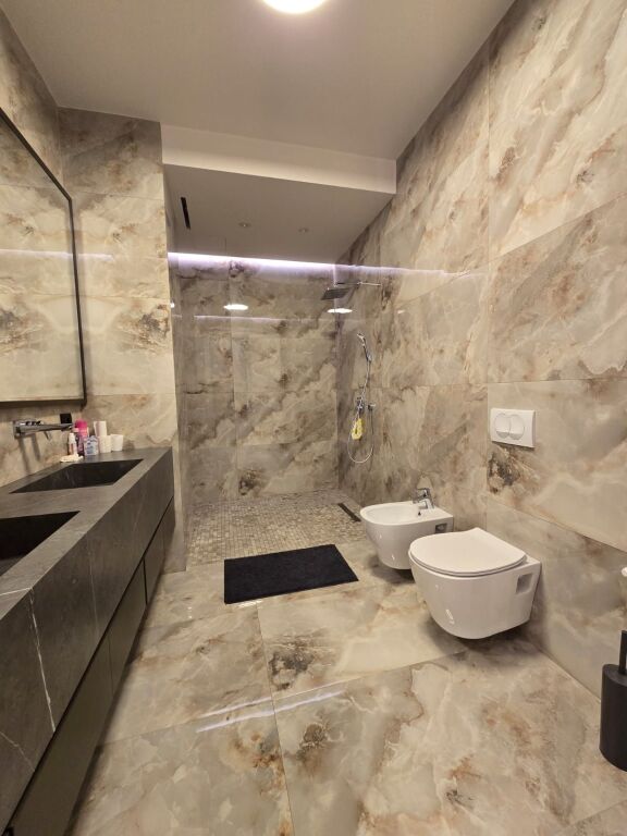 Apartament luksos 2+1+2 +depo +post parkimi